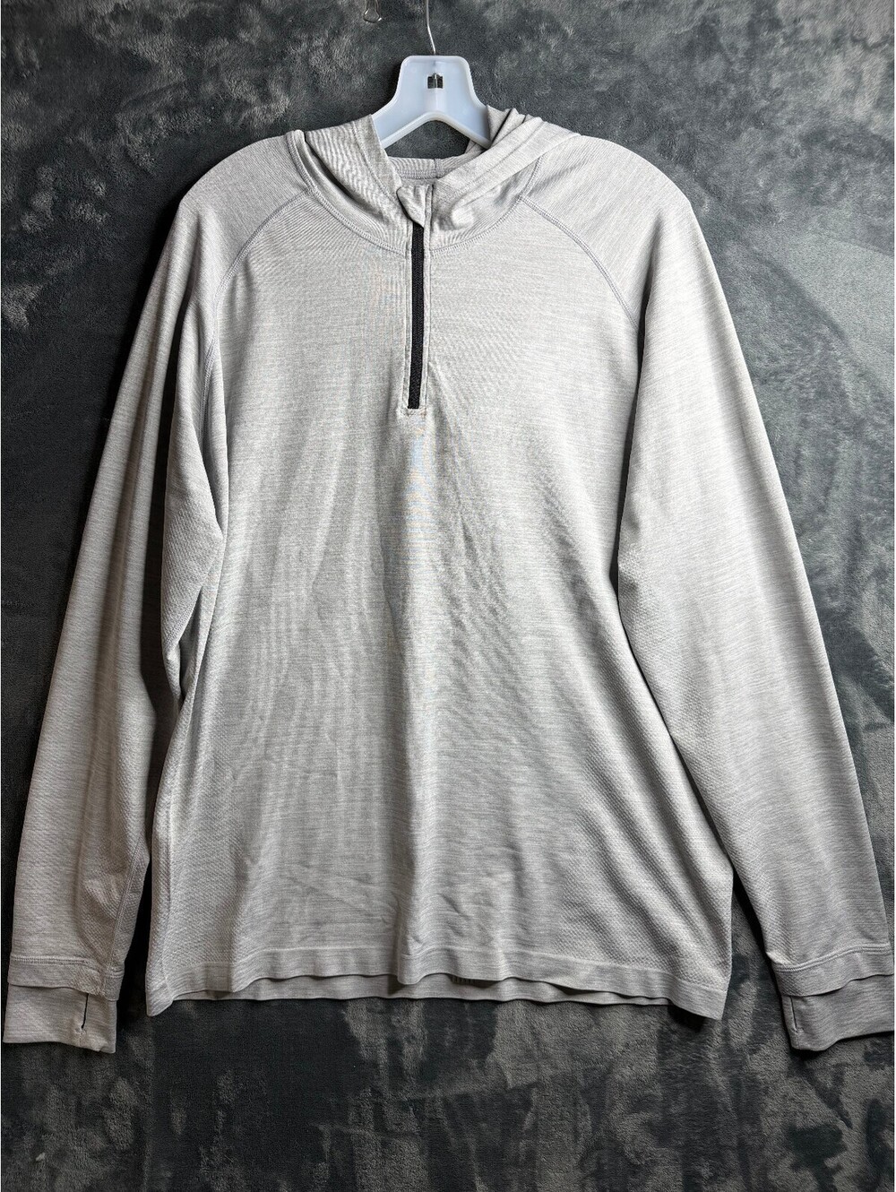 Fabletics Women’s Size XL Gray 1/4 Zip Hoodie Thumb Holes Lightweight